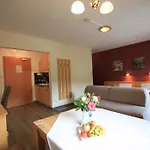 Haus Alexander בית הארחה שלאדמינג